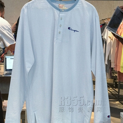 運動品牌-T恤-休閑襯衫