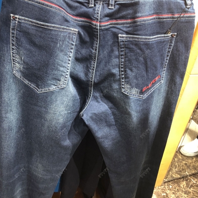 商場品牌-男褲-靚仔牛仔褲（實拍）