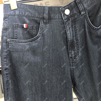 商場品牌-牛仔褲-牛仔褲