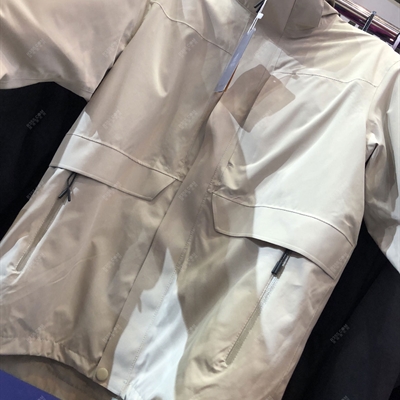 戶外品牌-戶外外套-【南京戶外展】男戶外沖鋒衣