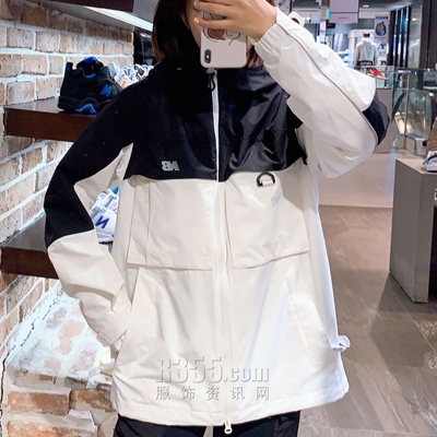 運動品牌-外套-女運動單衣（實拍）