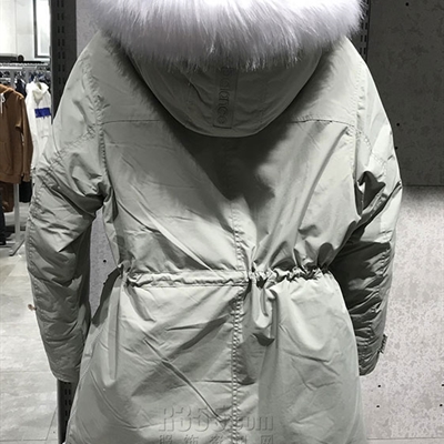 運動品牌-外套-女運動單衣