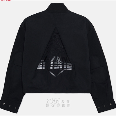 運(yùn)動品牌-外套-女運(yùn)動單衣