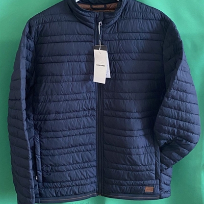 市場上裝-棉衣/羽絨服-商務棉服