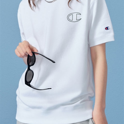 運(yùn)動(dòng)品牌-T恤-女運(yùn)動(dòng)T恤