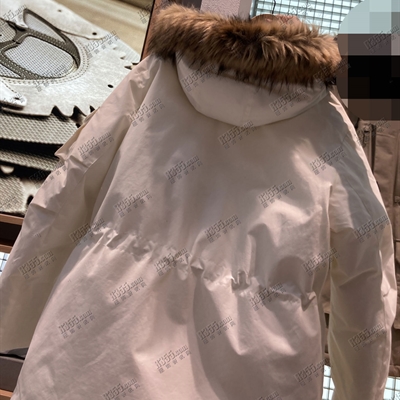 運動品牌-棉衣/羽絨-女運動棉服【實拍】