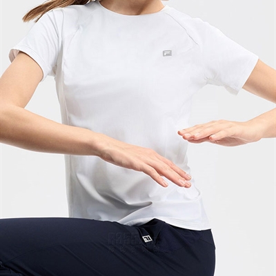 運(yùn)動(dòng)品牌-T恤-女運(yùn)動(dòng)T恤
