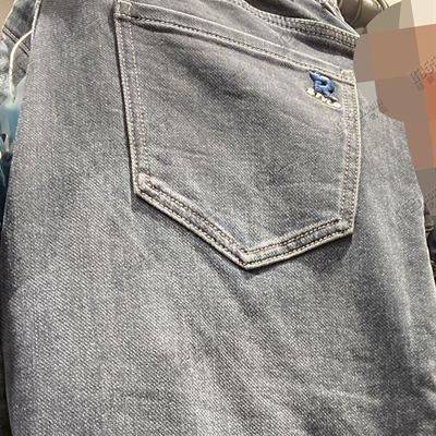 商場品牌-牛仔褲-牛仔褲