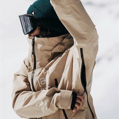 戶外品牌-滑雪服-女戶外滑雪服