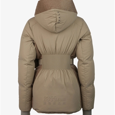 戶外品牌-滑雪服-女戶外滑雪服